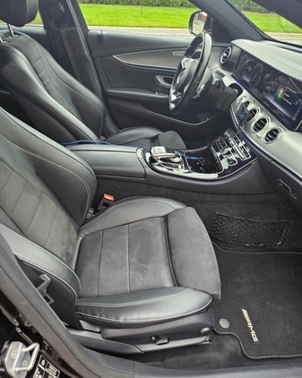 Mercedes-Benz Klasa E cena 124900 przebieg: 176000, rok produkcji 2017 z Nowe Miasto Lubawskie małe 254